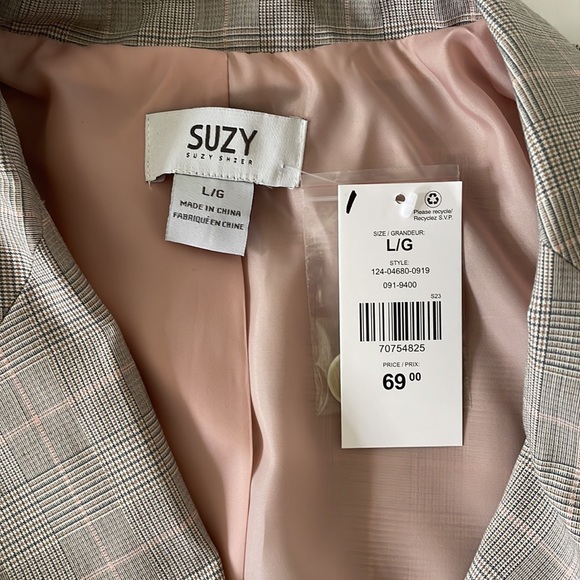 Women’s size large blazer - Picture 2 of 2